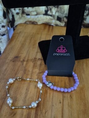 paparazzi Lavender Beaded Bracelet with Cat Charm & Gold Pearl Link Bracelet
